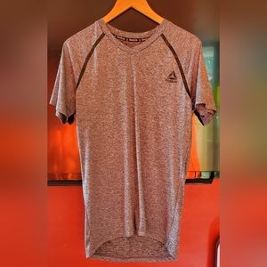 Reebok sports tee size s/ch/p